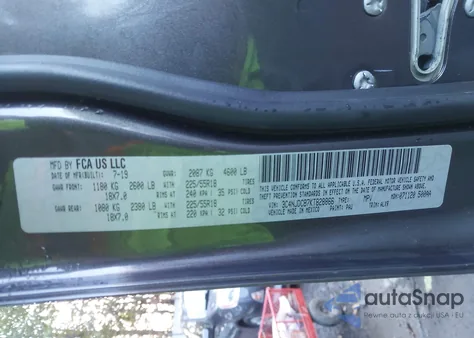 2019 Jeep Compass Limited 4X4 из США, поврежденный, VIN 3C4NJDCB7KT828866